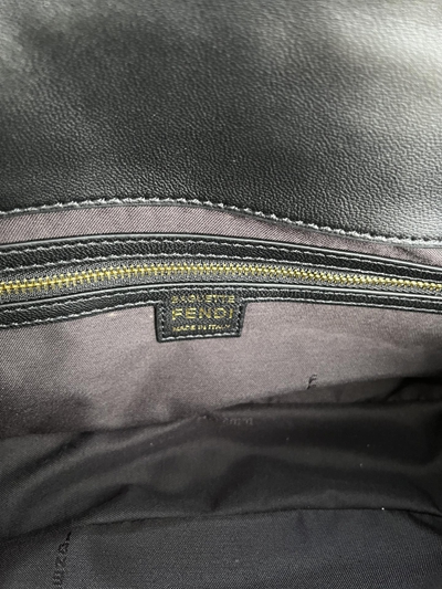 フェンディバッグ角部分ディテール